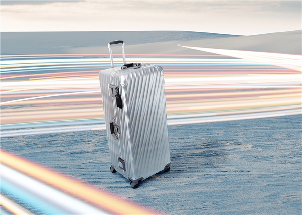 TUMI途明冬日缤纷之选 满载惬意温暖随行 